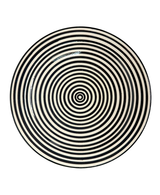 Large 30 cm plate- Black and White Bullseye